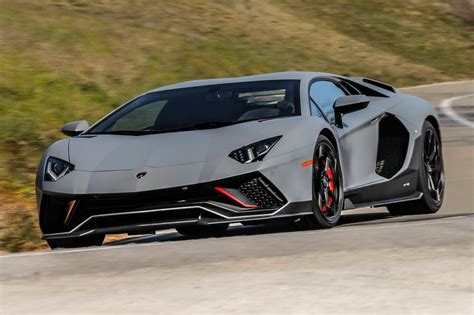 Lamborghini Aventador Ultimae 2022 first drive | Autocar