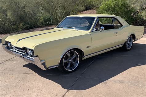 1967 Oldsmobile Cutlass Supreme Holiday Coupe for sale on BaT Auctions ...