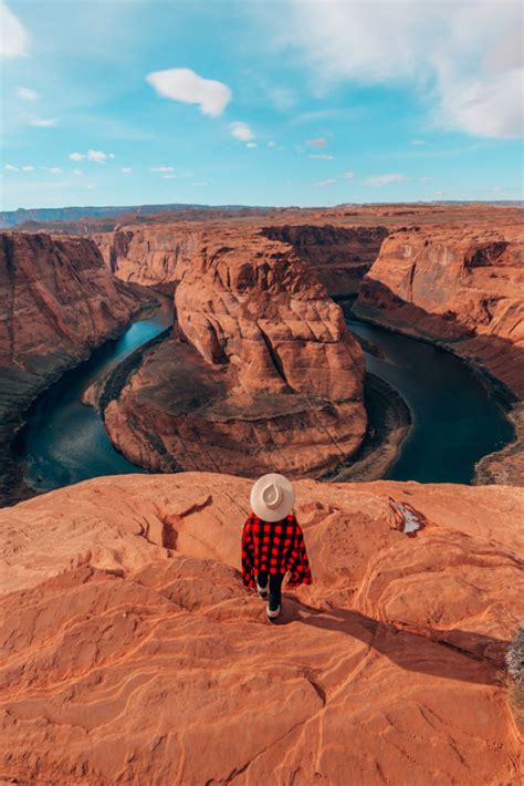 Visiting Horseshoe Bend in the Winter - FashionTravelRepeat