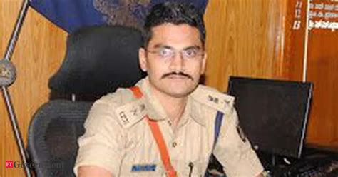 Karnataka govt transfers 7 IPS officers including Mangaluru city police ...