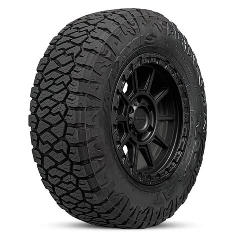 Maxxis RAZR AT811 265/70R17 121/118S Tyre | CNC Wheels