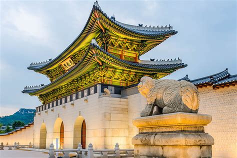 Gyeongbokgung Palace Tickets & Changing of the Guard Hours (2024)