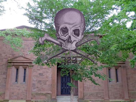 Skull and Bones, or 7 Fast Facts About Yale's Secret Society - New ...