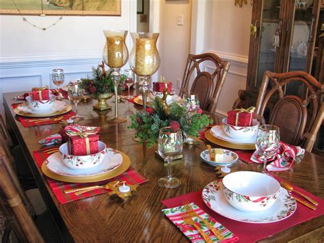 Designs by Pinky: ~~~Christmas Eve Dinner Table~~~