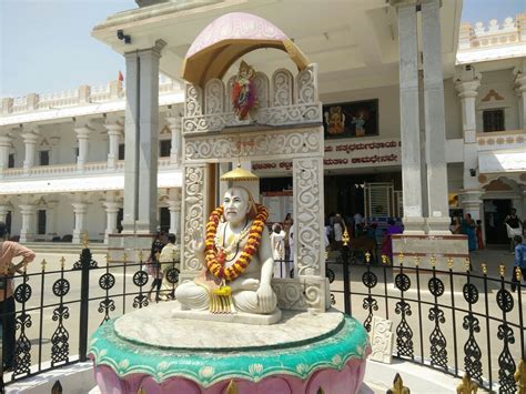 Raghavendra Swamy Temple (Mantralayam) - 2023 Alles wat u moet weten ...