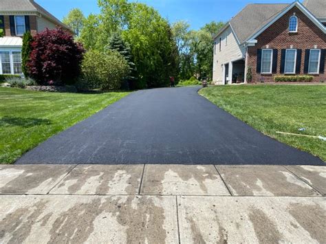 Asphalt Paving Resurfacing driveway Freehold NJ - Pave Rite Paving