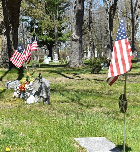 Flags placed at veteran gravesites ahead of Memorial Day | Oxford Leader