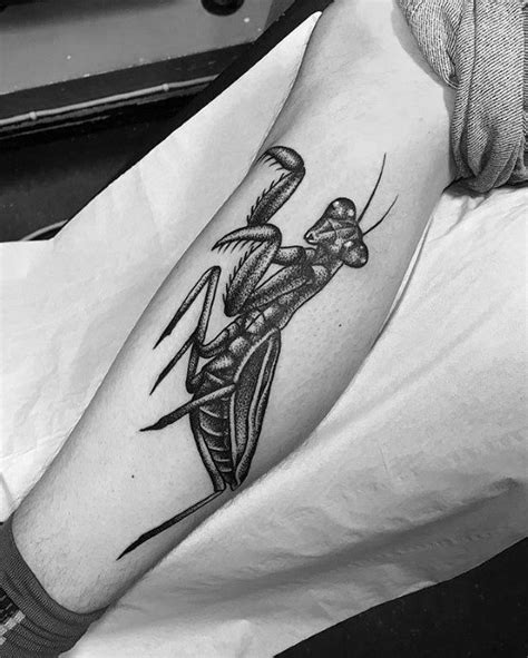 50 Epic Praying Mantis Tattoo Designs For Men [2023 Guide]