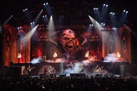 Avec Iron Maiden, le heavy métal débarque à la Paris La Défense Arena