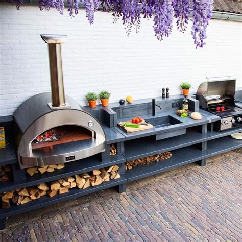 11 Beautiful Outdoor Kitchen Ideas for Summer 2020 | Alfa Forni