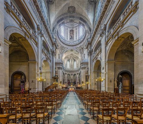 A Walking Tour of the Best Baroque Architecture in Paris