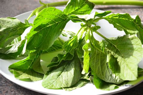 Su's Recipes: Thotakura Pappu - Amaranth leaves and lentils