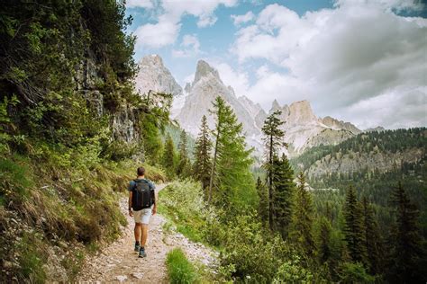 Best 9 Day Hikes In The Dolomites + Instructions & Maps