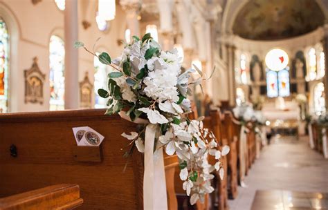 Romantic Aisle Décor at the Annunciation Catholic Church