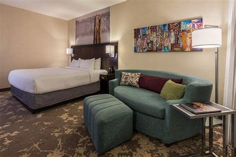 COURTYARD BY MARRIOTT PORTLAND CITY CENTER - Updated 2024 Prices ...