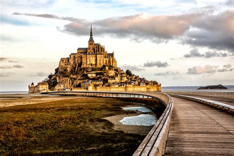 11 Stunning Photos of Mont St Michel and Tips for Visiting!