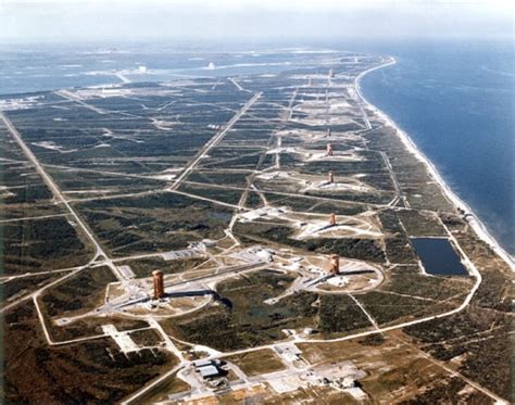 Aerial View of NASA Headquarters | Funzug.com