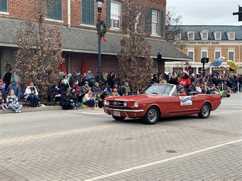 44th Annual Cary Christmas Parade this Weekend | Downtown Cary, NC