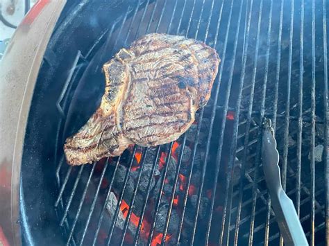 How to Start a Charcoal Grill - 3 Methods You'll Love