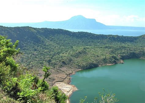 Full day tour to Taal Lake & Taal Volcano | Audley Travel UK