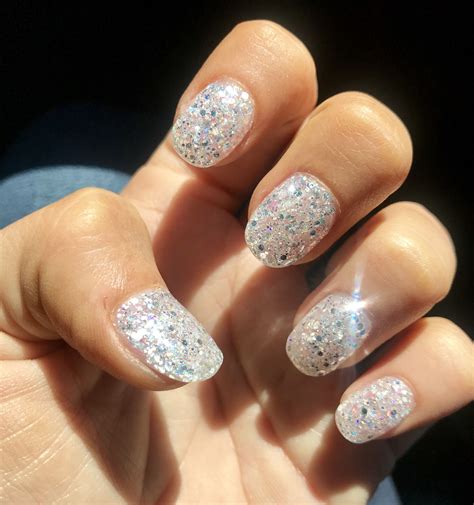 Chunky Silver Glitter Acrylic Short Round Nails | Chunky glitter nails ...