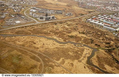 Settlements near an extinct volcano in Iceland Settlements near an ...