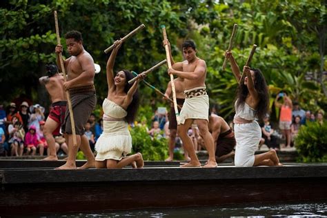 Polynesian Cultural Center Entrance