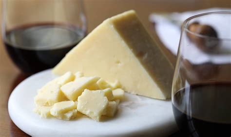 Tips for Pairing the Best Cheeses with Cabernet Sauvignon