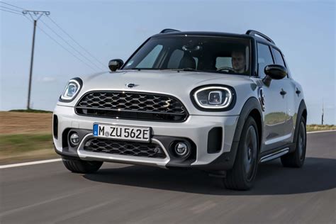 MINI Countryman hybrid review | DrivingElectric