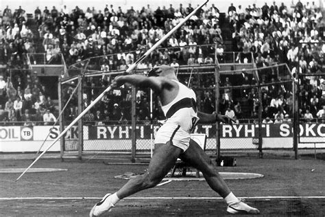 Javelin Throw Rules , Measurements and Techniques