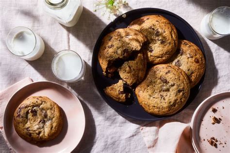 Buttermilk Chocolate Chip Cookies Recipe - How to Make Chocolate Chip ...