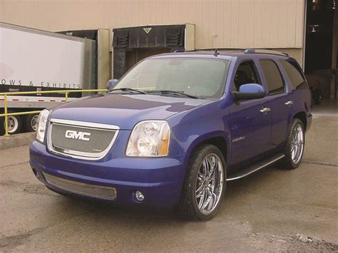 2007 GMC YUKON DENALI "JAY-Z EDITION" CONCEPT - Front 3/4 - 71619