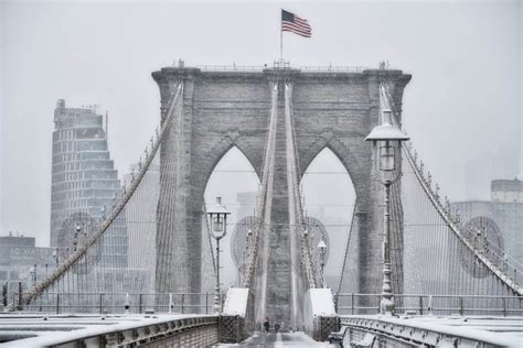 The Brooklyn Bridge in Winter | Brooklyn Bridge Snow Photos