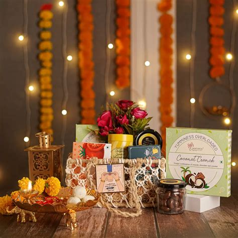 Buy Top 10 Diwali Gift Hampers for Suit Every Budget and Taste