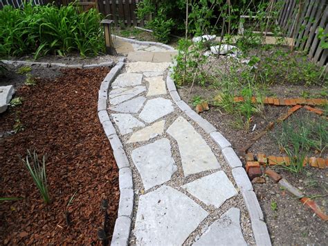 20+ Gravel And Stone Walkway – The Urban Decor