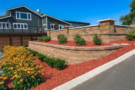 Concrete Retaining Wall Systems Offer Many Advantages