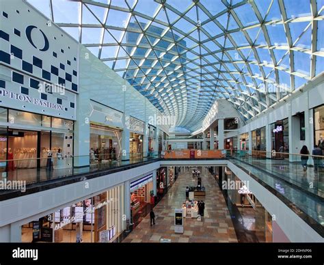 Shopping Mall modern interior design | Dubai festival city mall, an ...