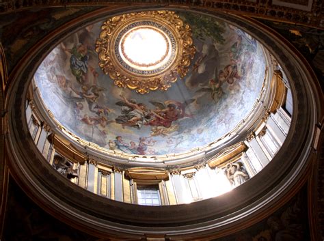 File:Rome - St.Peter's Basilica - Small Dome 0444.jpg - Wikimedia Commons