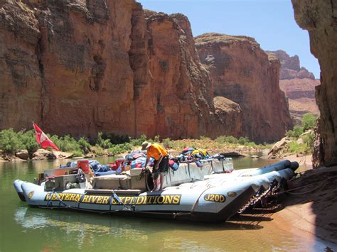 Rafting the Grand Canyon – Detomos Abroad