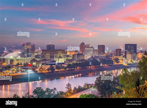 Charleston, West Virginia, USA skyline over the river at twilight Stock ...