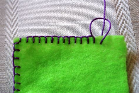 The Better Nester: How to Hand Sew: Blanket Stitch