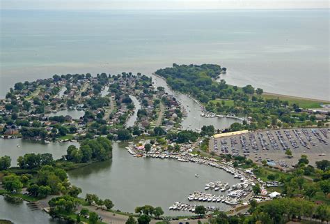 Lake St. Clair Metropark in Harrison Township, MI, United States ...