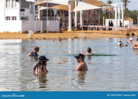 People Floating in Dead Sea Editorial Stock Image - Image of beach ...