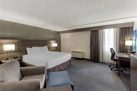 Best Western Toronto Airport | Hallmark Hotels