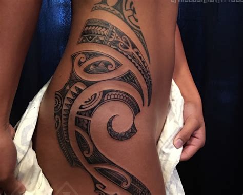 Feminine Polynesian tattooing by Samuel Shaw at Kulture Tattoo Kollective