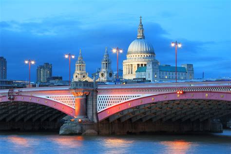 The Hidden Secrets of Blackfriars Bridge — London x London