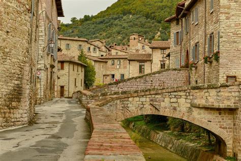 MOST BEAUTIFUL VILLAGES AND TOWNS IN UMBRIA - Italy Travel Guide