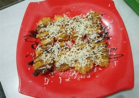 Resep Pisang crispy topping coklat keju oleh Pawon Ummi Fayadh - Cookpad