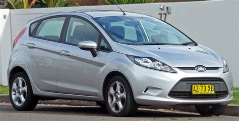 File:2009-2010 Ford Fiesta (WS) Zetec 5-door hatchback 01.jpg ...