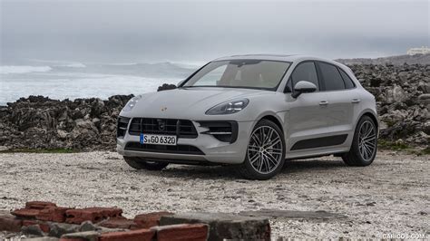 Porsche Macan GTS | 2020MY (Color: Crayon) | Front Three-Quarter